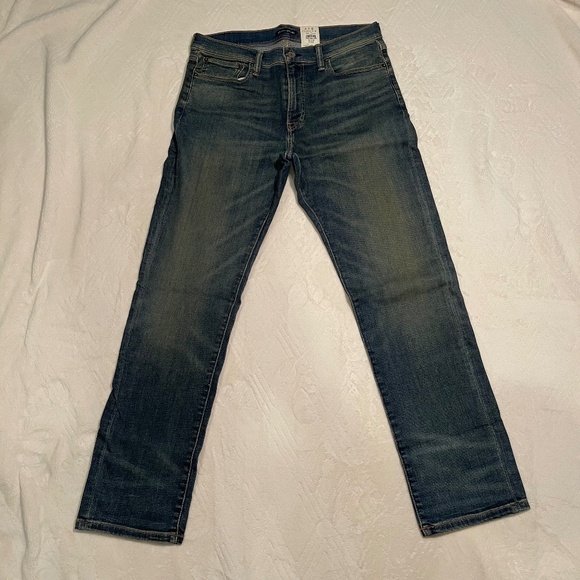 Lucky Brand Other - NWT - Lucky Brand 410 Athletic Slim w/Advanced Stretch Size: W33L32
